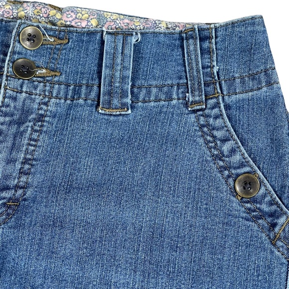 Lee size 12 just below the waist, petite bermuda shorts, button flap pockets EUC - Picture 2 of 9